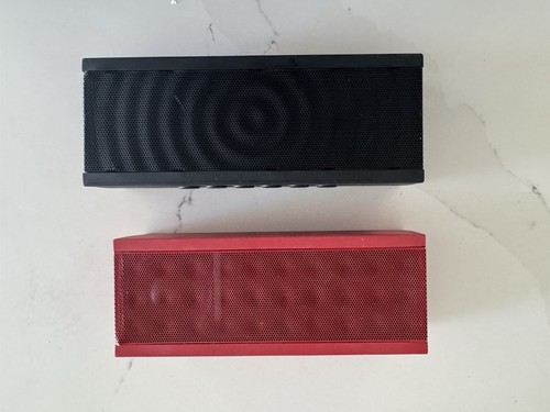 Red jawbone mini jambox - jawbone,